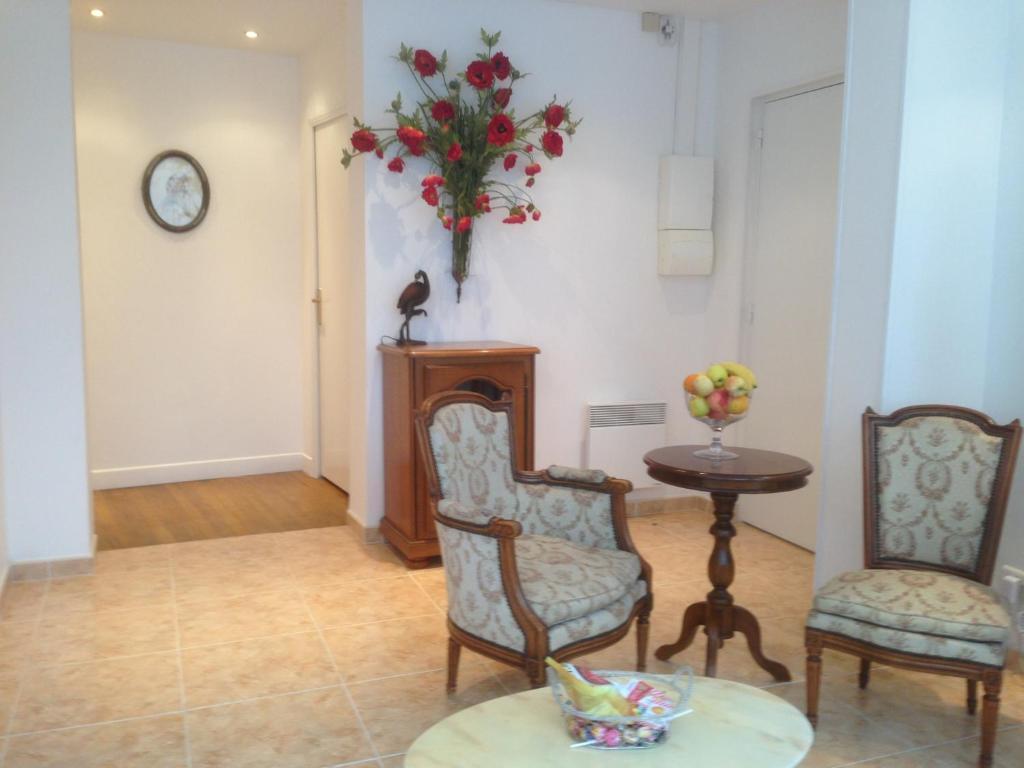 Top' Appart Hotel Pont-Sainte-Maxence Zimmer foto