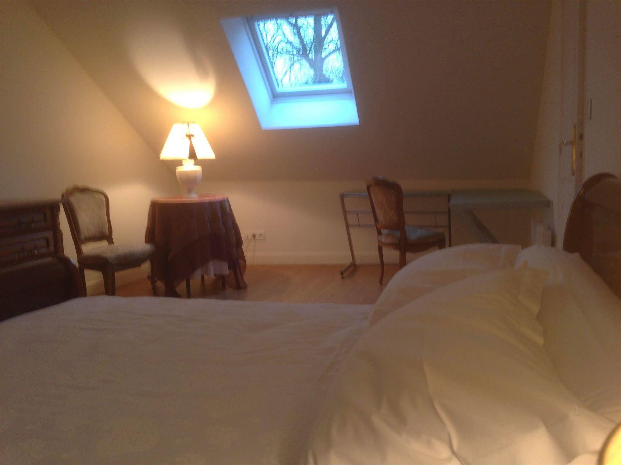 Top' Appart Hotel Pont-Sainte-Maxence Exterior foto