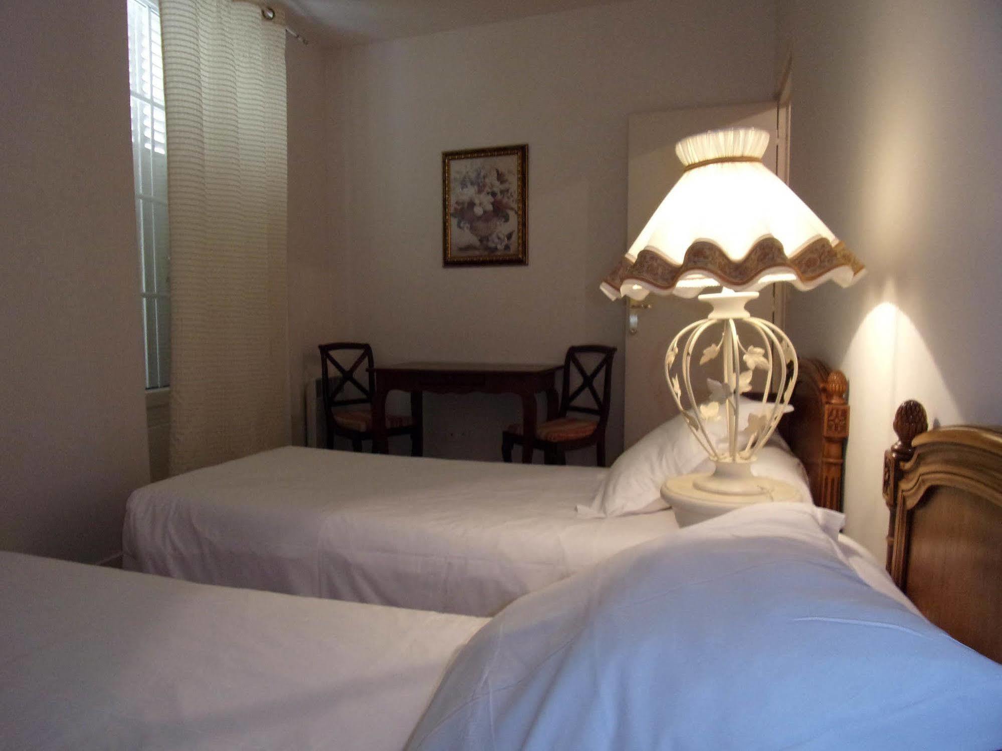 Top' Appart Hotel Pont-Sainte-Maxence Exterior foto